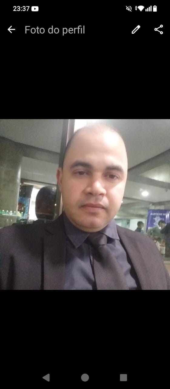 Foto do profissional